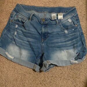 SIZE 12 WOMENS JEAN SHORTS